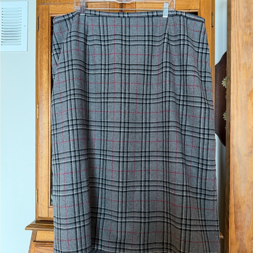 Sag Harbor Gray and Red Plaid Pencil Skirt